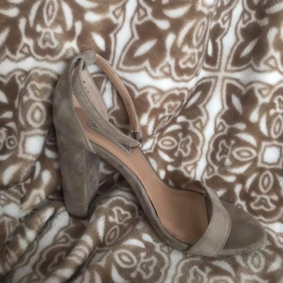 Shows & heels - Picture 4 of 5